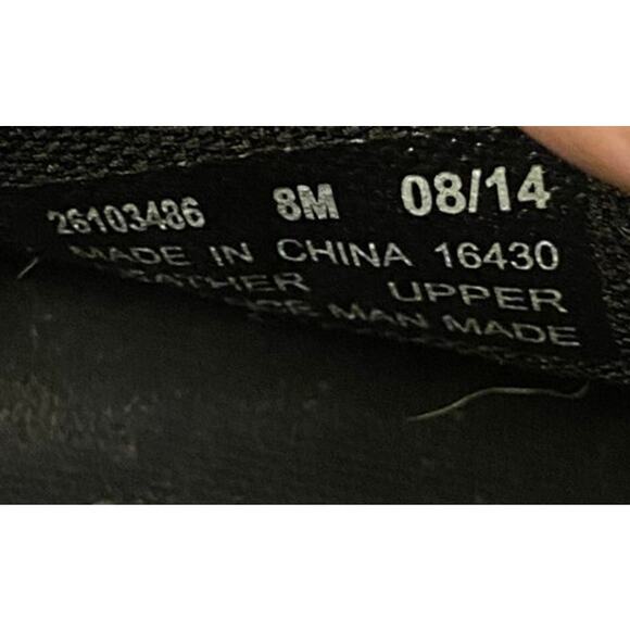 Clarks "Muckers" Women Shoe, Waterproof, Thinsulate, 8M, Red/Black, Rubber Sole - Picture 5 of 12